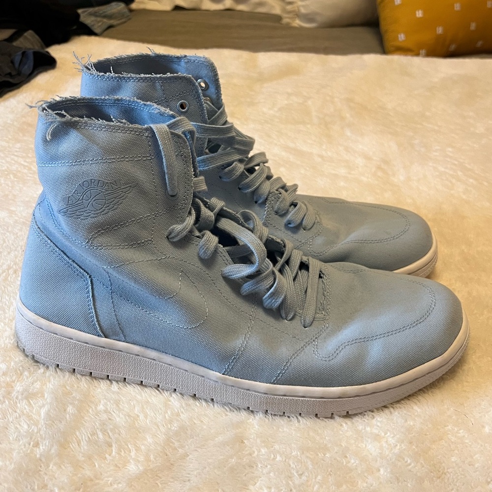 Air Jordan 1 Retro High Deconstructed Easter